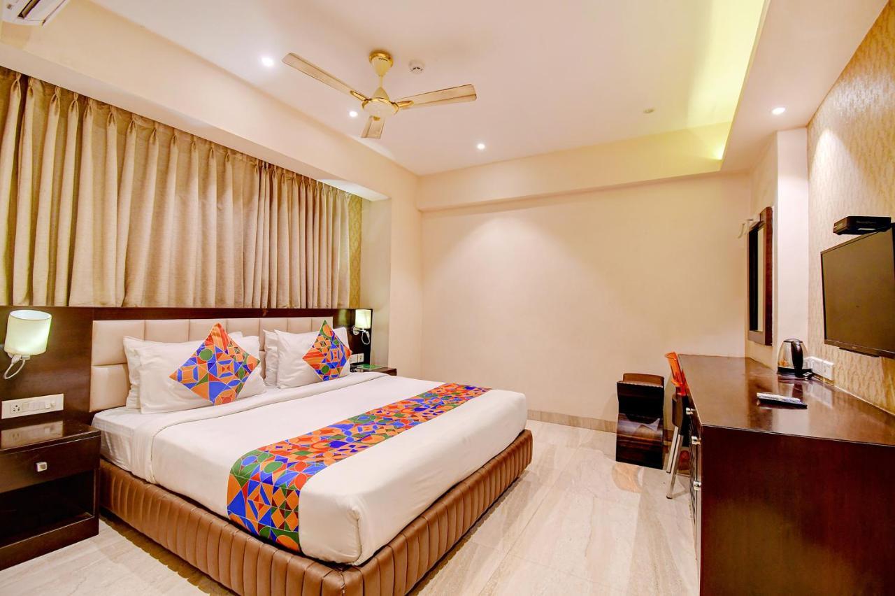Hotel Radiant Kolkata Exterior photo